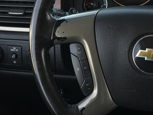 Used 2011 Chevrolet Avalanche LTZ AWD/4WD image 14