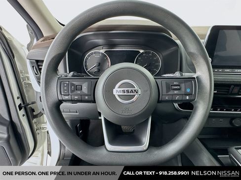 Used 2021 Nissan Rogue SV AWD/4WD image 11