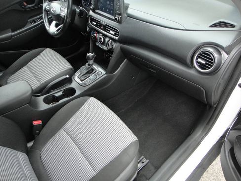 Used 2021 Hyundai Kona SEL Plus w/ Cargo Package AWD/4WD image 15