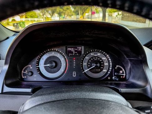 Used 2016 Honda Odyssey EX-L image 27