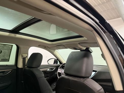 Used 2023 Buick Envision Avenir AWD/4WD image 69