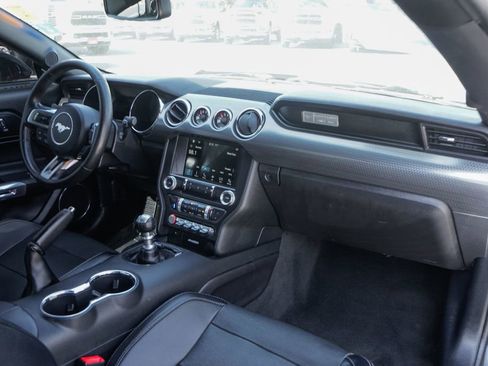 Used 2017 Ford Mustang GT Premium RWD image 36