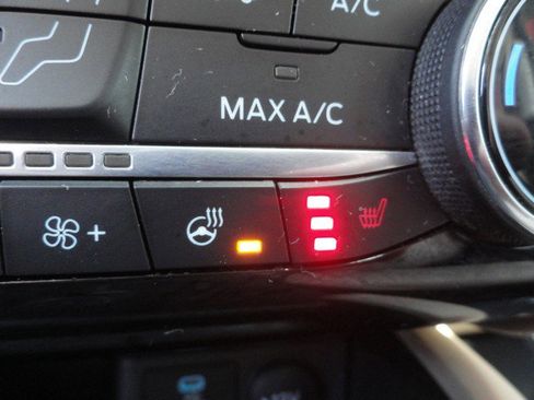 Used 2022 Ford Escape Titanium AWD/4WD image 18