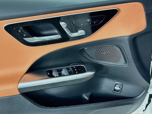 Certified 2026 Mercedes-Benz C 300 4MATIC Sedan image 17