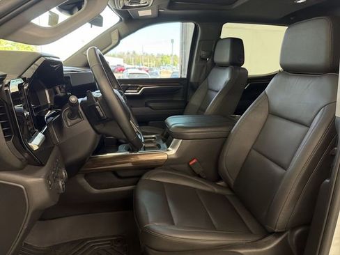 Certified 2025 Chevrolet Silverado 1500 LT Trail Boss w/ LT Trail Boss Premium Package AWD/4WD image 19