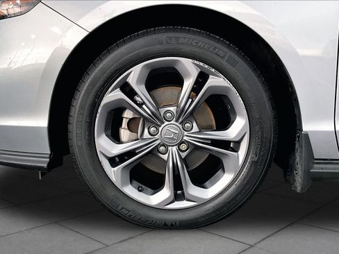 Used 2023 Honda Accord EX image 11