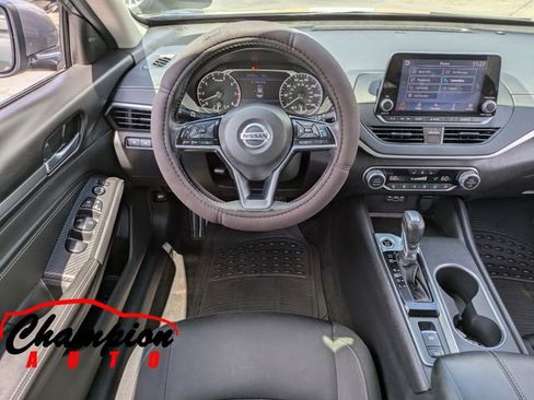 Used 2019 Nissan Altima 2.5 SV image 18