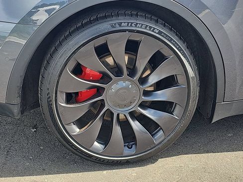Used 2022 Tesla Model Y Performance AWD/4WD image 38