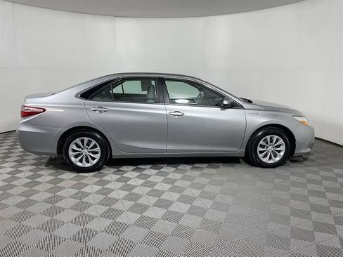 Used 2015 Toyota Camry LE FWD image 8