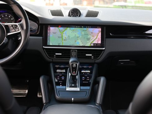 Used 2019 Porsche Cayenne S AWD/4WD image 38