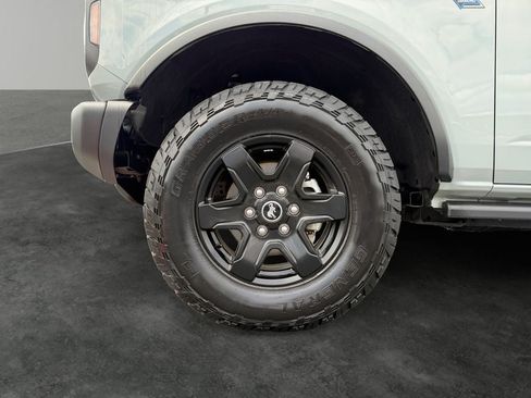 Used 2022 Ford Bronco Black Diamond AWD/4WD image 4
