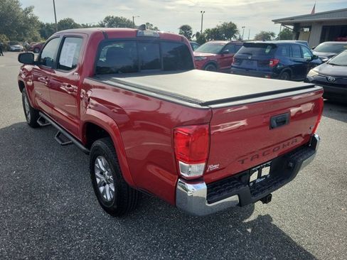 Used 2017 Toyota Tacoma SR5 image 12