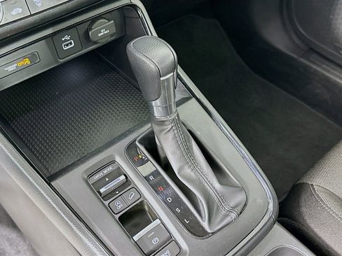 Used 2023 Honda CR-V LX image 17