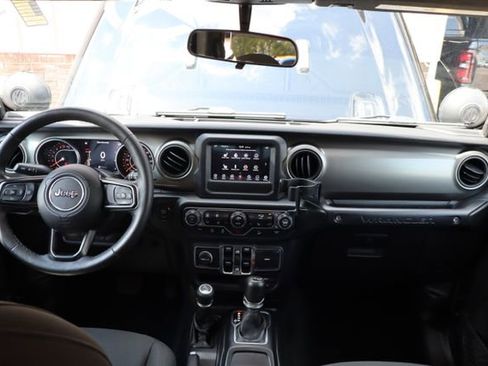 Used 2018 Jeep Wrangler Unlimited Sport S AWD/4WD image 44