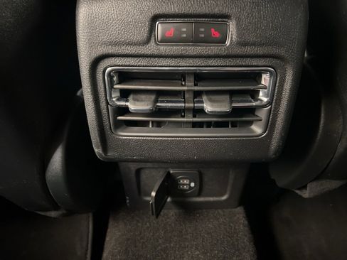 Used 2022 Lincoln Corsair AWD w/ Equipment Group 101A image 32