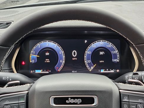 New 2025 Jeep Grand Cherokee L Limited w/ Trailer Tow Package image 15