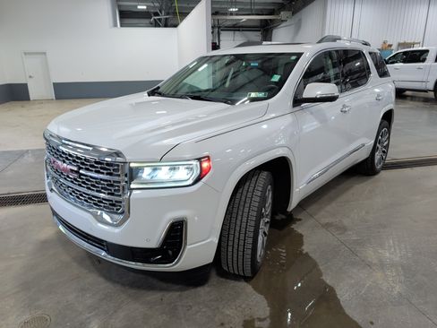 Used 2023 GMC Acadia Denali w/ Denali Ultimate Package AWD/4WD image 6