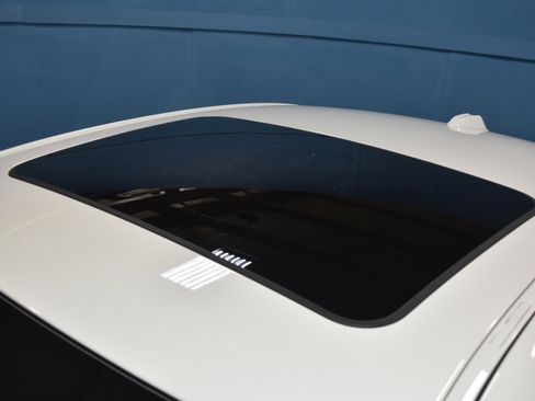 New 2026 BMW 330i xDrive Sedan w/ M Sport Package image 23