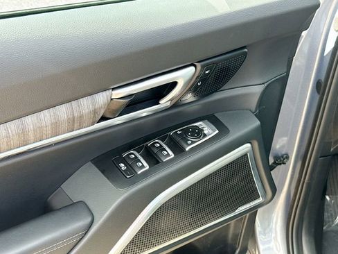 Used 2024 Kia Telluride SX Prestige w/ Towing Package image 22