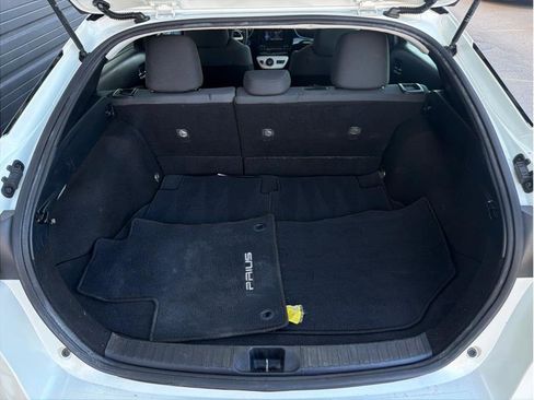 Used 2016 Toyota Prius Two w/ Preferred Accessory Package image 21