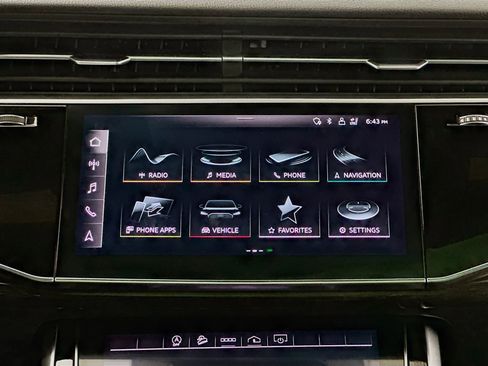 Used 2021 Audi Q8 Premium Plus w/ Premium Plus Package AWD/4WD image 12