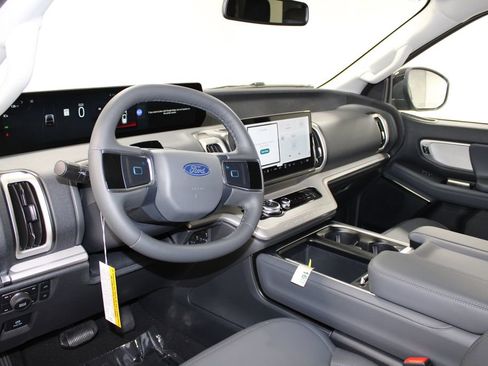 New 2026 Ford Expedition Max Active image 23