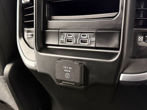 Used 2020 RAM 1500 Big Horn AWD/4WD image 23