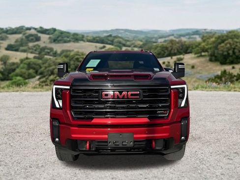 Used 2024 GMC Sierra 2500 AT4 w/ AT4 Premium Plus Package AWD/4WD image 2