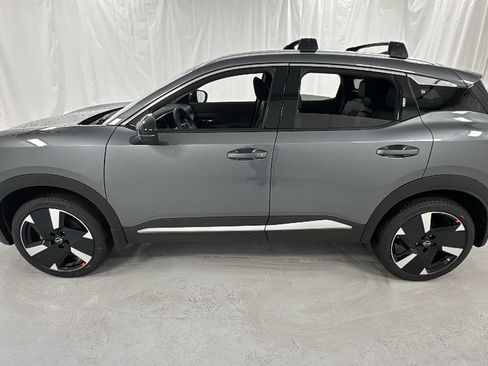 Used 2026 Nissan Kicks SR w/ Cold Weather Package AWD/4WD image 6