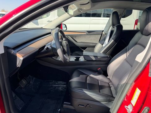 Used 2023 Tesla Model Y Long Range AWD/4WD image 13