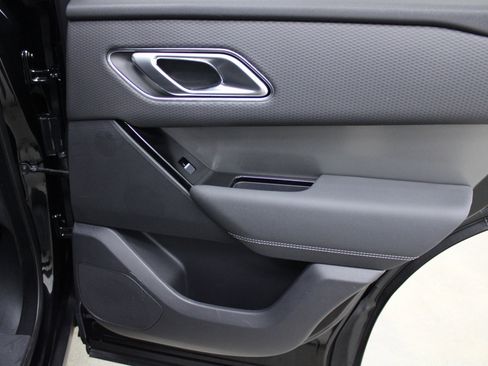 Used 2022 Land Rover Range Rover Velar S image 25