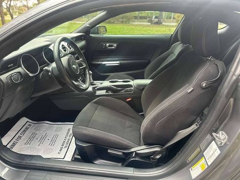 Used 2021 Ford Mustang Coupe RWD image 21