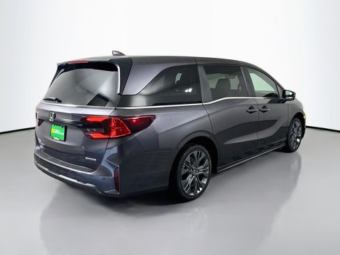 Used 2026 Honda Odyssey Touring image 10