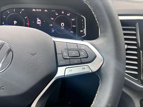 Used 2023 Volkswagen Atlas SEL image 25