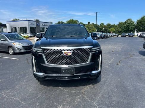 Used 2022 Cadillac Escalade Premium Luxury w/ Performance Package AWD/4WD image 11