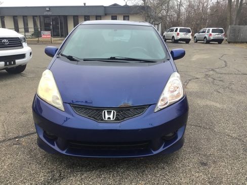 Used 2010 Honda Fit Sport image 3