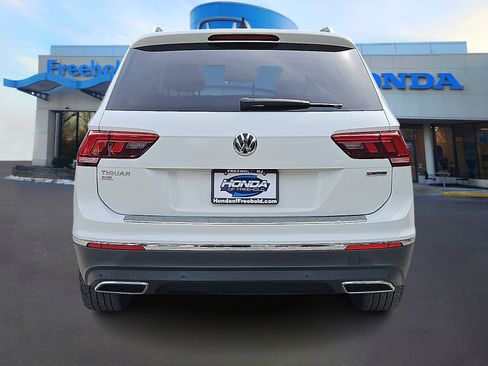 Used 2021 Volkswagen Tiguan SEL w/ 3rd Row Seat Package image 6