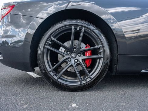 Used 2018 Maserati GranTurismo Sport RWD image 21
