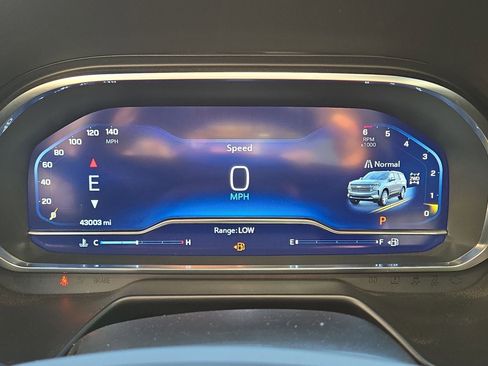 Used 2023 Chevrolet Suburban High Country image 20