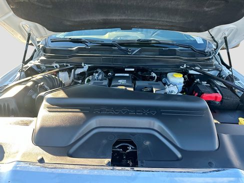 Used 2024 RAM 2500 Laramie image 34