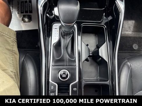 Certified 2023 Kia Sorento SX FWD image 19