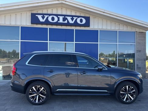 New 2026 Volvo XC90 B6 Core image 5