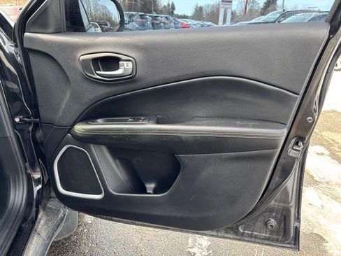 Used 2018 Jeep Compass Sport w/ Cold Weather Group image 16