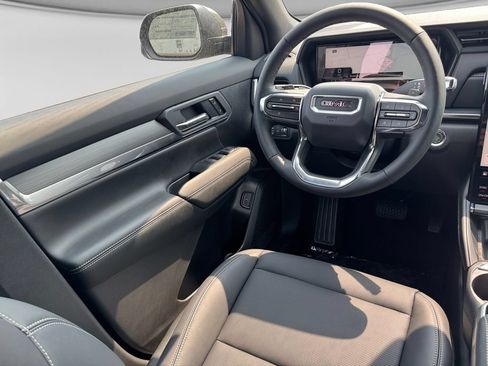 New 2027 GMC Terrain Elevation w/ Elevation Premium Package AWD/4WD image 16