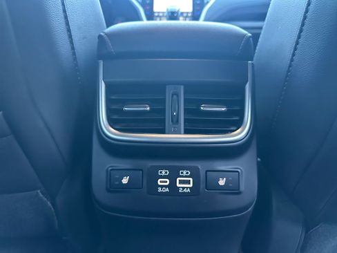 Used 2025 Subaru Outback Limited image 27