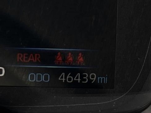 Used 2021 Toyota Corolla LE w/ LE Convenience Package FWD image 22