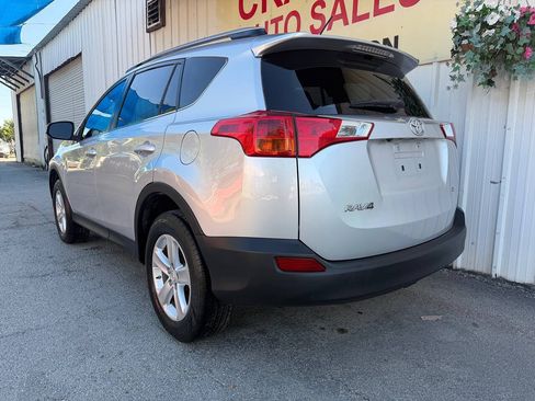 Used 2013 Toyota RAV4 XLE FWD image 11