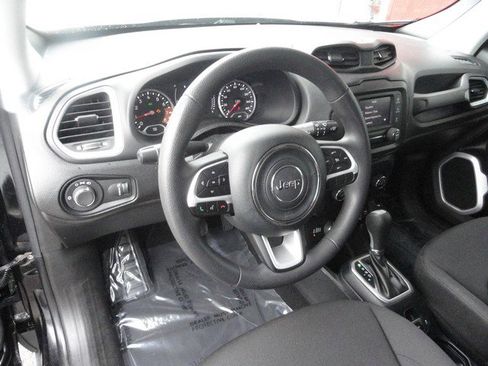 Used 2020 Jeep Renegade Sport w/ Sport Appearance Group AWD/4WD image 6