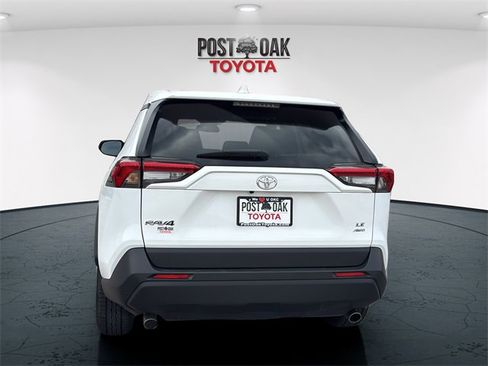 Used 2024 Toyota RAV4 LE image 6