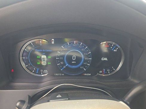 Used 2016 Cadillac Escalade ESV Luxury RWD image 7